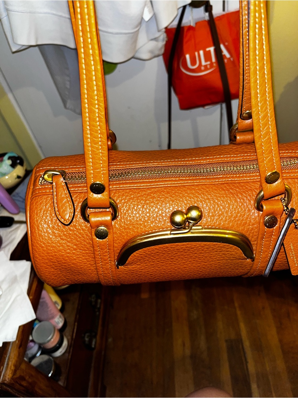 Coach Amber Brown Barrel Kisslock 28 - Picture 9 of 16
